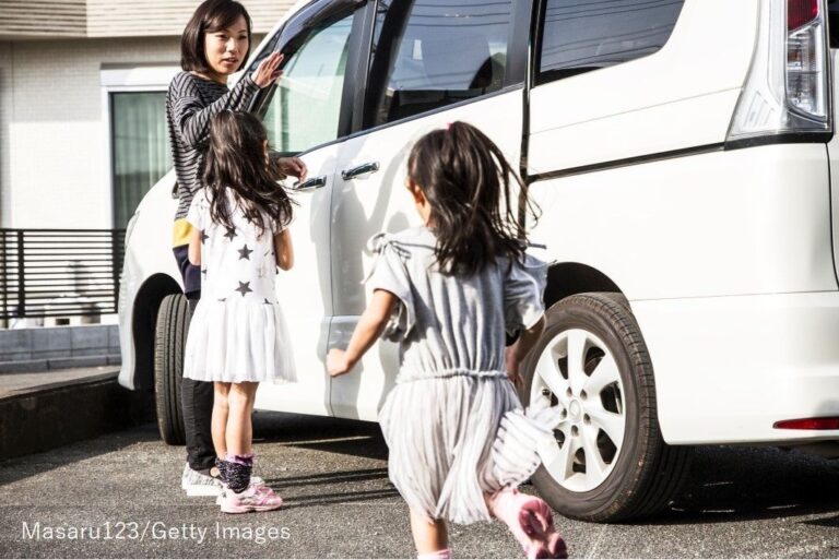 子どもを連れての長距離移動、ぐずりやトイレの対策はどうするべき？