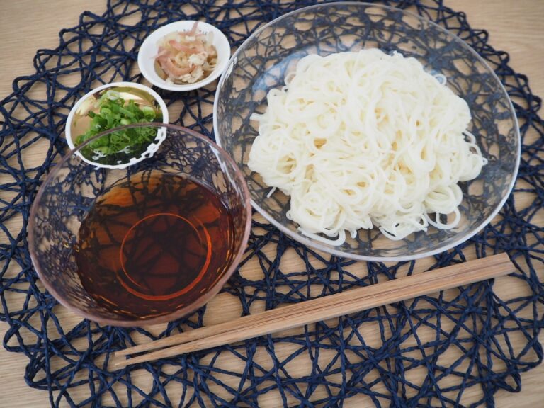 夏休みのマンネリご飯が激変！100均で簡単テーブルコーデ！