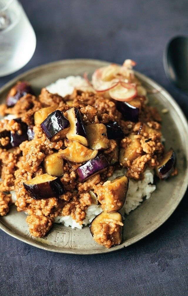 時間のない日はコレ！コウケンテツさんの「豚となすの炒めカレー」