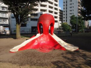 子どもが喜ぶ、遊具が充実している都内近郊のおすすめ公園5選