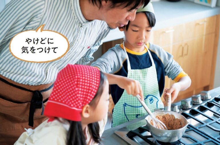 【連載】コウケンテツさん親子の「いっしょに作ったよ！」２色そぼろおにぎり