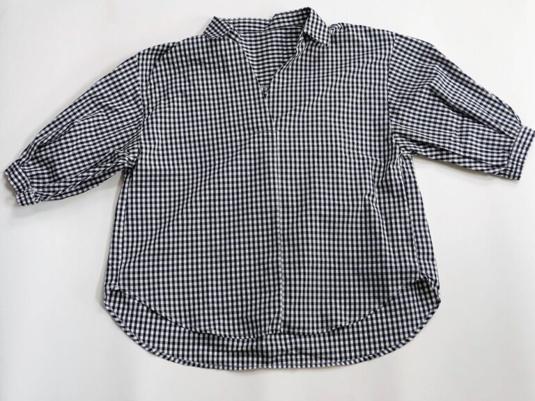 女性用シャツ・ブラウスのたたみ方｜シワにならずかさばらない収納術も紹介