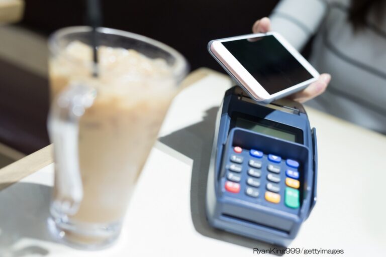 paypay、LINE pay、楽天ペイ…「電子決済」しない主婦は損をする？