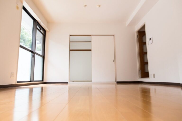 1日1回だけ「床に何も置かない時間」を作れば掃除が楽になる！