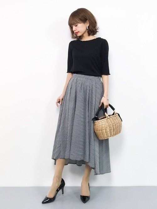 大人かわいいギンガムチェックスカートのおすすめコーデ