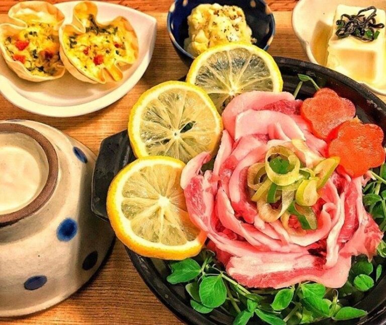 家にある調味料でできる！お鍋レシピ