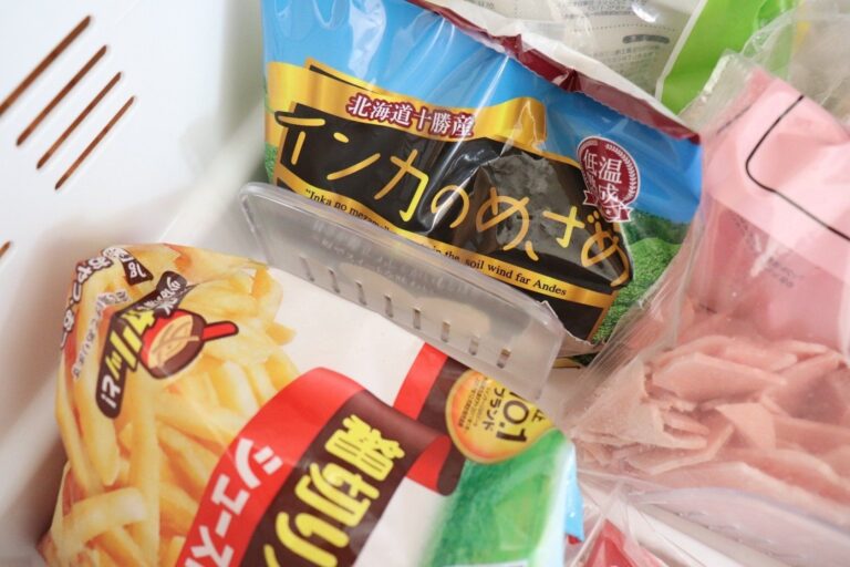 セリアの冷蔵庫トレーで冷蔵庫の中もスッキリ整頓！