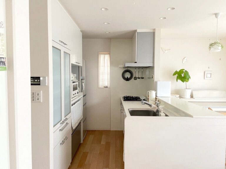 すっきり綺麗なキッチンを保つには？簡単に取り入れられる５つのコツ！