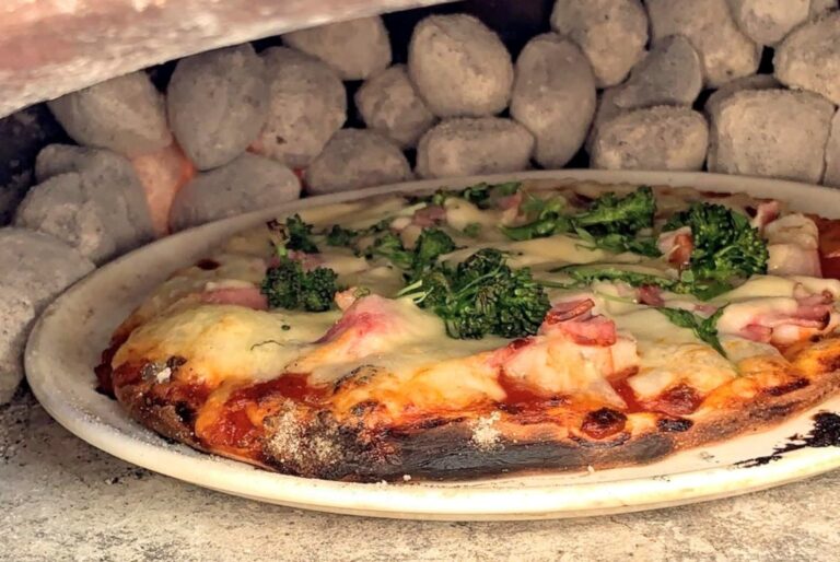 《食育のススメ》美味しさ120%増し！焼きたてピザ作り！