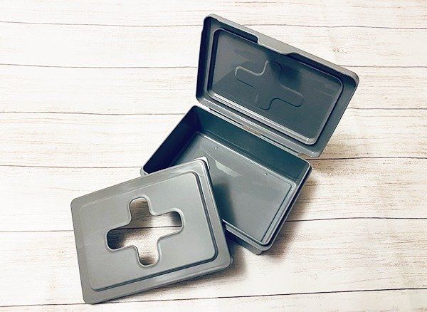 セリアのウェットティッシュケースがおしゃれで便利！