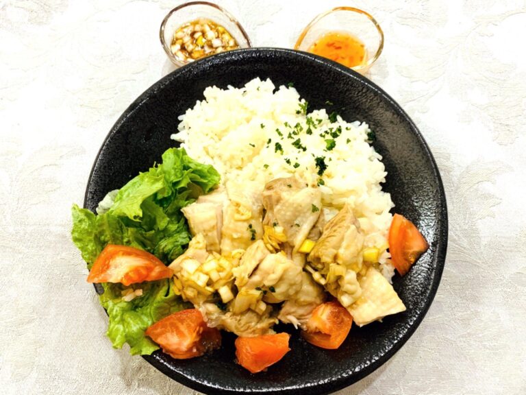 【時短レシピ】忙しい日はお肉もご飯も”炊飯器”におまかせ！子どもも大好き「カオマンガイ」