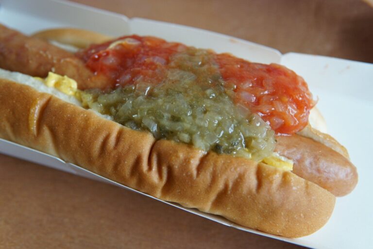 【ローソン】1秒に２個売れるほど美味しいGOOODOGって？気になるから食べてみた