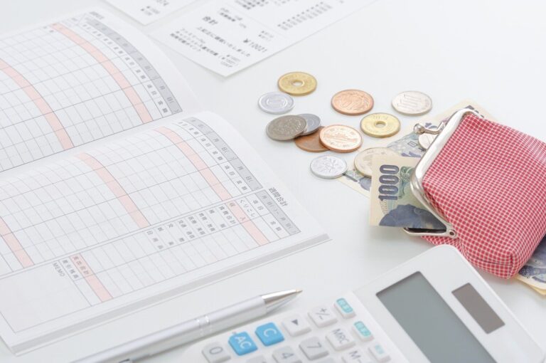 急な出費で赤字になる家計を救うカギは通帳にあった!?【Dr.コパの風水解説】