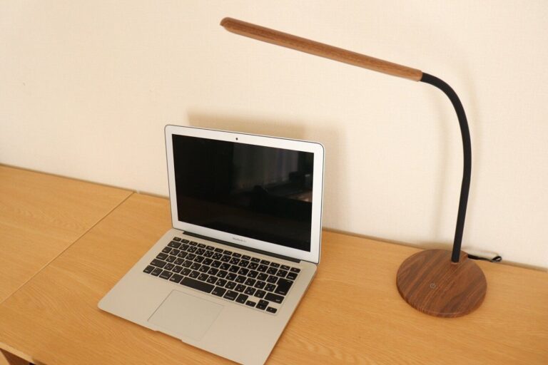 テレワークにも役立つ！ニトリの「LEDデスクライト」は子どもだけに使わせておくにはもったいない優秀アイテム