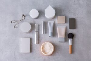 30代といっしょじゃダメ！40代になったら手放すべきメイクアイテム5選