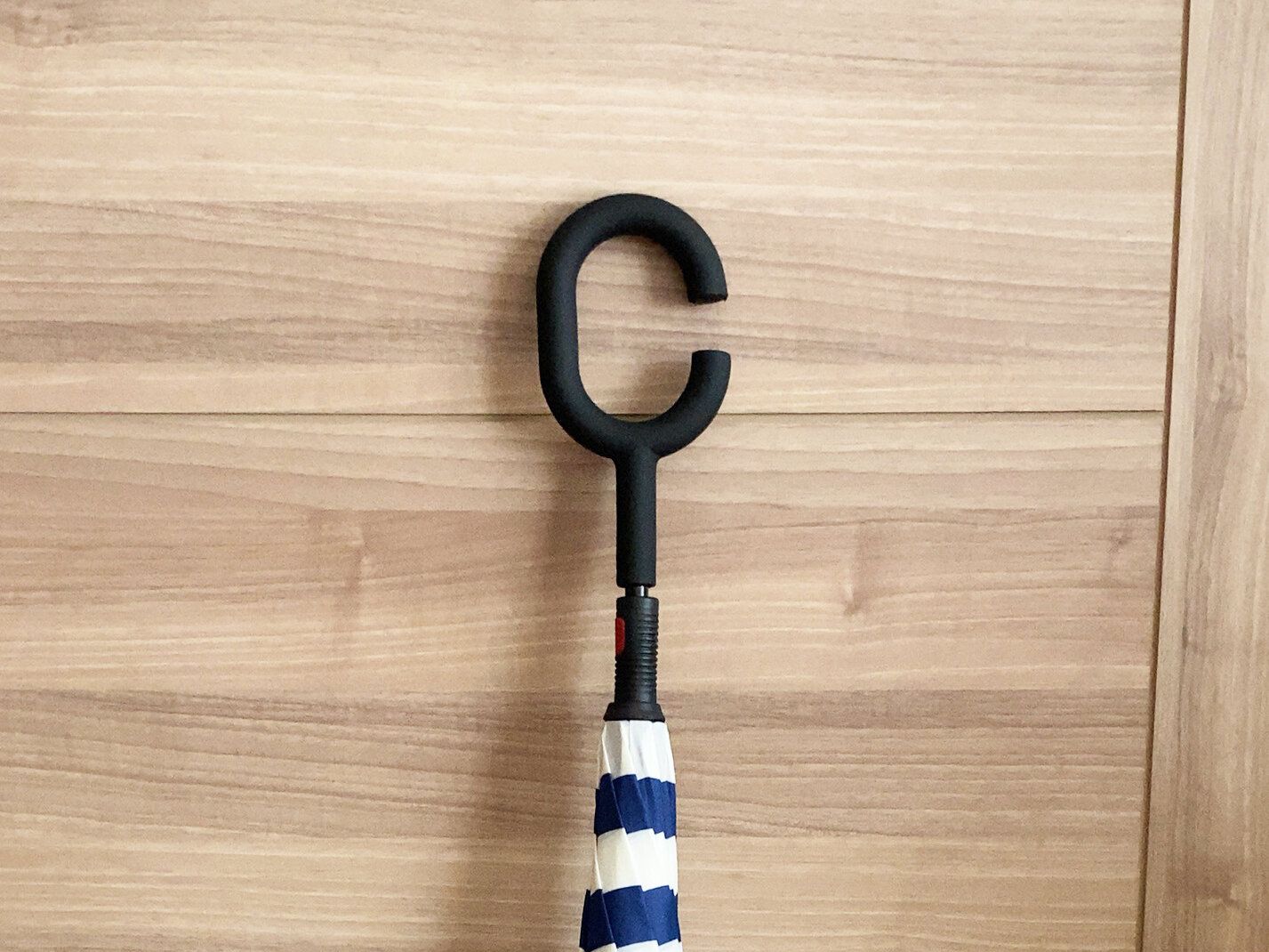 長傘嫌いな私が購入！3COINSで見つけた不思議な傘！