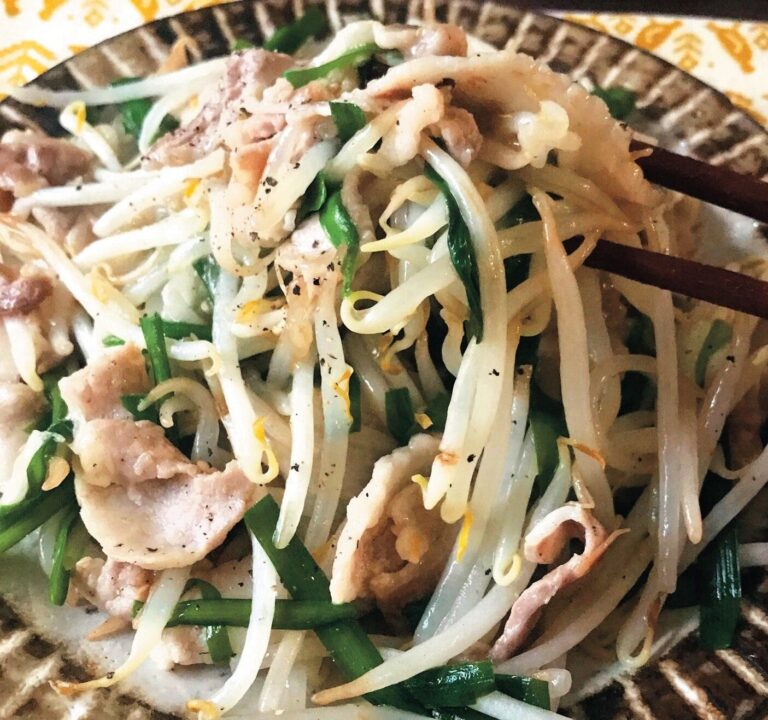 中国料理屋さんの味がスピーディに！豚バラとにらもやしのとろみ炒め