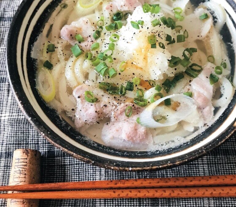 和風に飽きたらパンチのある味に！ねぎ塩豚おろしうどん