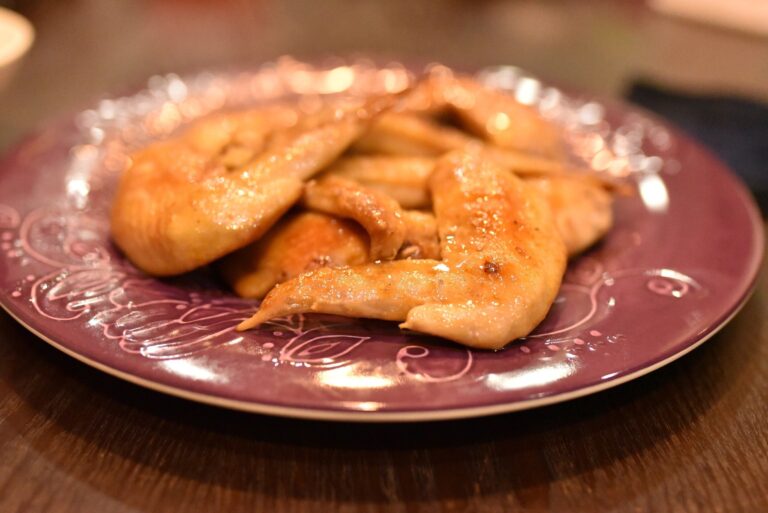 業務スーパーの「冷凍手羽」は2kgの大容量だけどあっという間に食べきってしまう良コスパ食品！