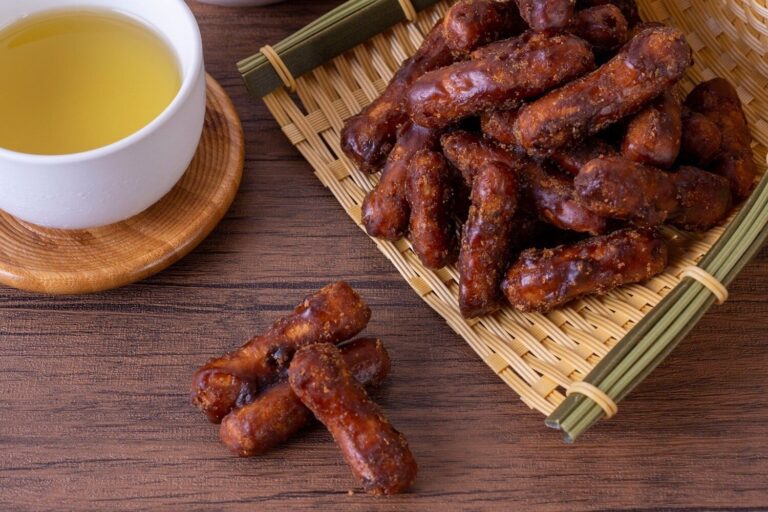 【管理栄養士監修】賞味期限切れの「かりんとう」はいつまで大丈夫？保存方法から活用方法まで解説！