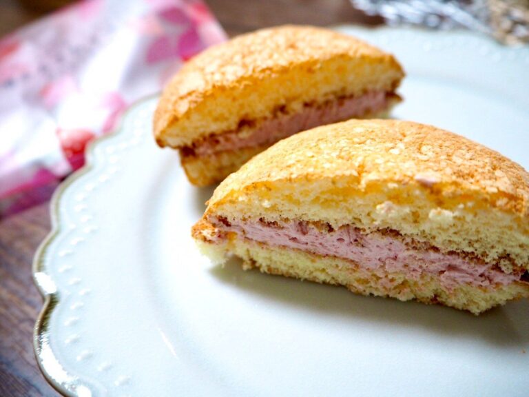 【シャトレーゼ】大人気ブッセに〇〇〇味が登場！さくほろ×ふわふわ生地に甘酸っぱいクリームがたまらない！