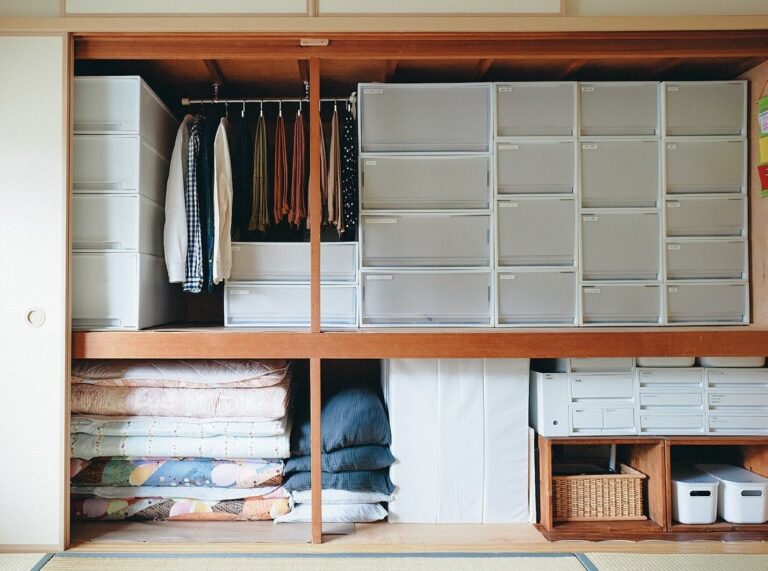 こんなに入るの!?押し入れフル活用方法！ムダ使いが減って金運もアップ！