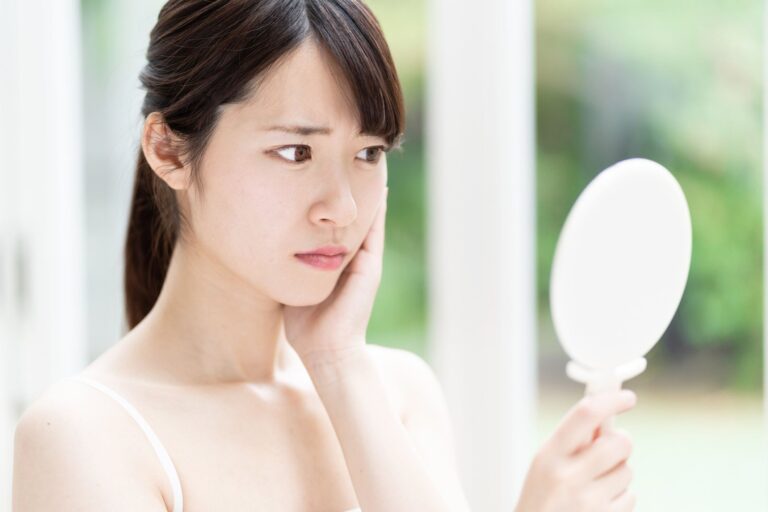 年齢のせいにしないで！メイクのノリの悪さの原因は、実はコレだった！