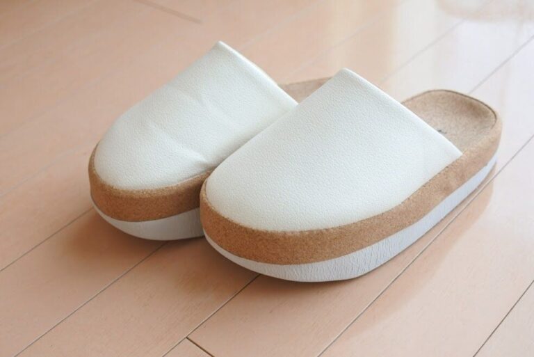 体幹を整えるスリッパslietでながらダイエット！