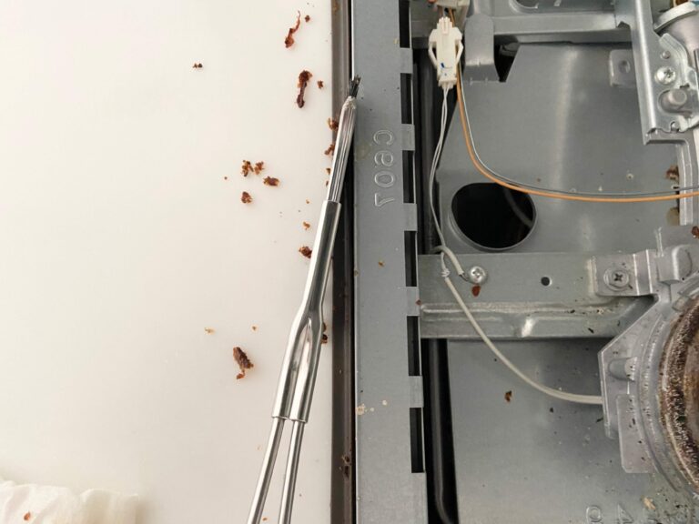 知ってると便利！意外と知られていない外すと掃除が楽になる場所３つ！