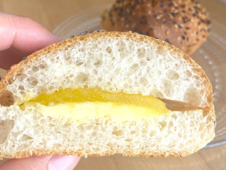 【ファミマ】この組み合わせは…素直においしいと感じる焼き芋とバターを使ったパン！