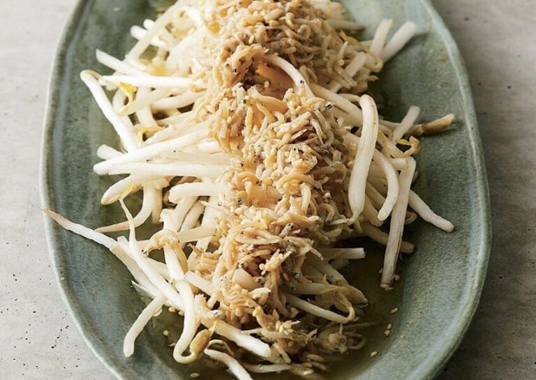 あつあつ油をじゃ～っとかければでき上がり！もやしのしらす油かけ