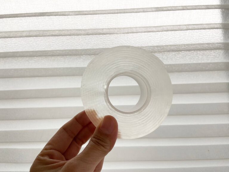 浮かせる収納はこれにおまかせ！魔法のテープ活用法