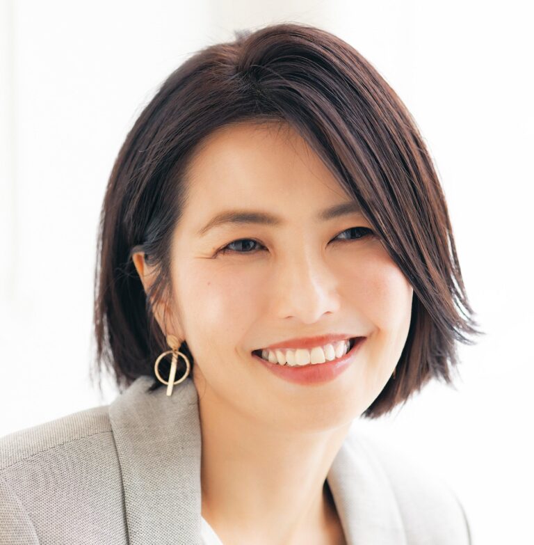 卒業式や入学式の日のセレモニーメイクどうしたら？品よく華やかに見せるテクニック