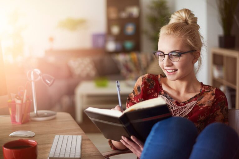 当たり過ぎて怖いと話題の占い師に聞く！「次に運気がアップする日」は今日から何日後？