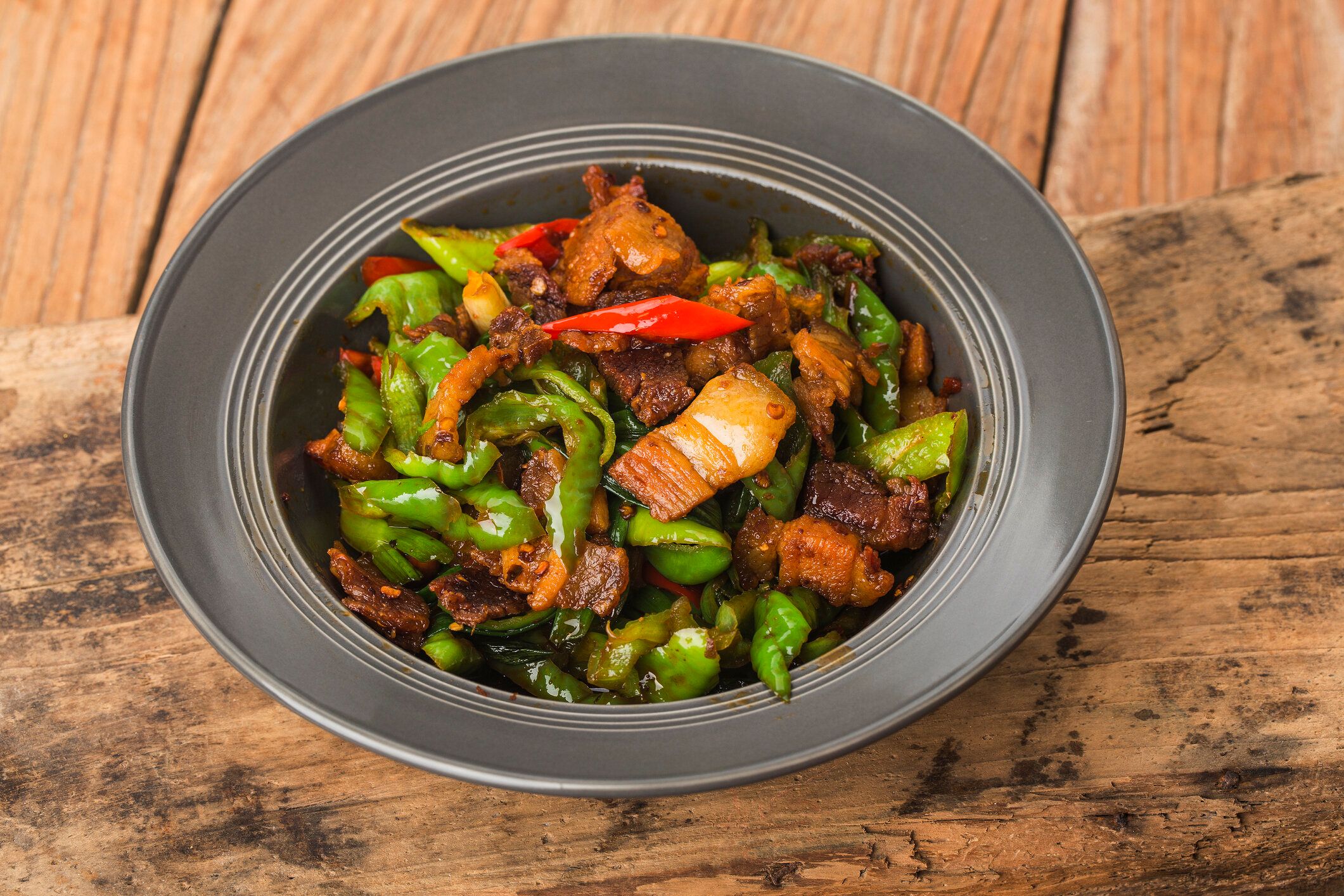 二度調理された豚肉中国の伝統的な四川料理