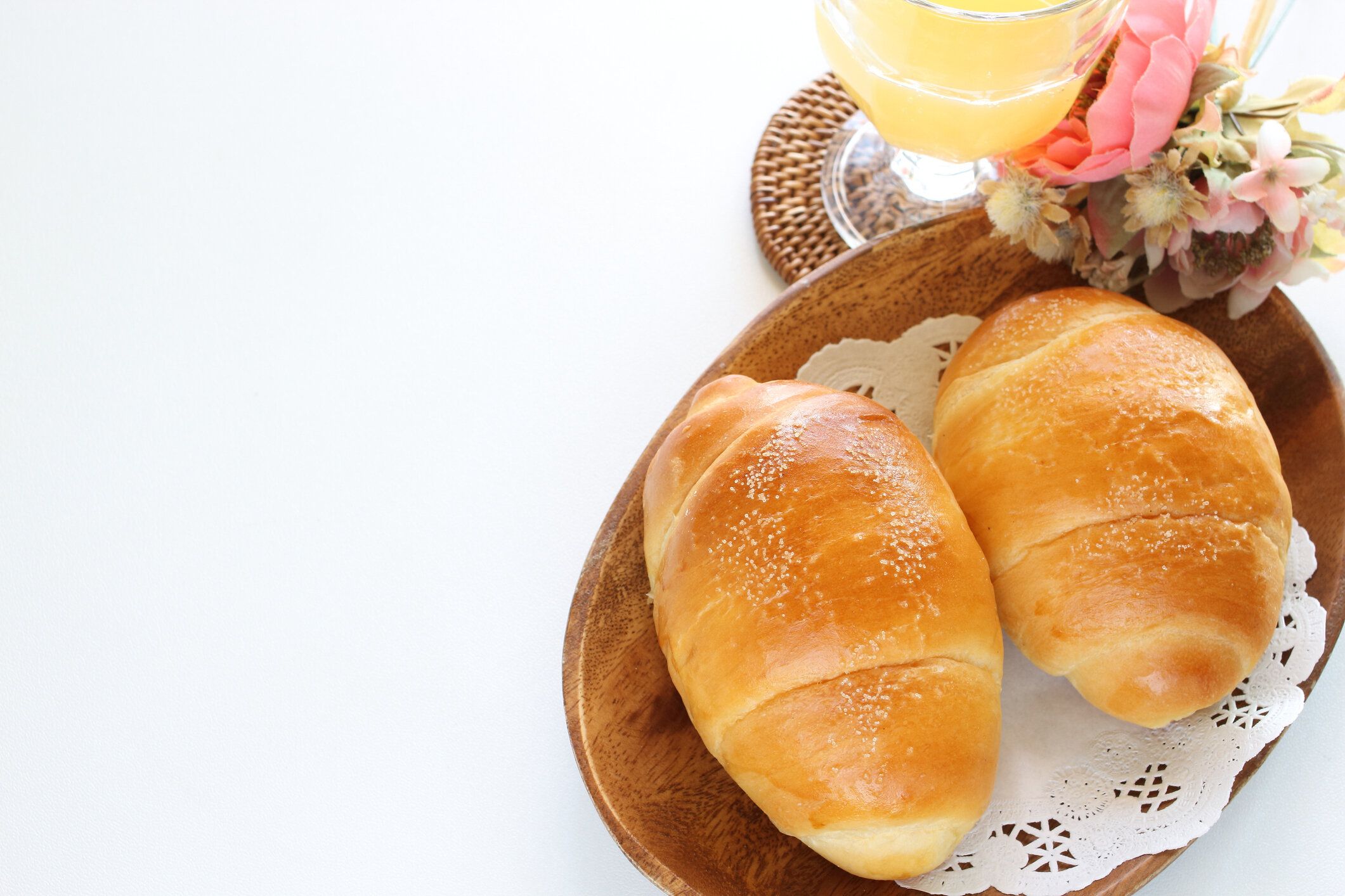 自家製バターロールパン