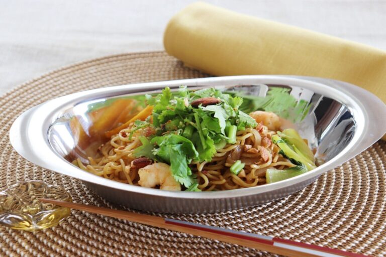 いつも焼きそばに「調味料ちょいたし」でかんたん！エスニック風焼きそばのつくりかた