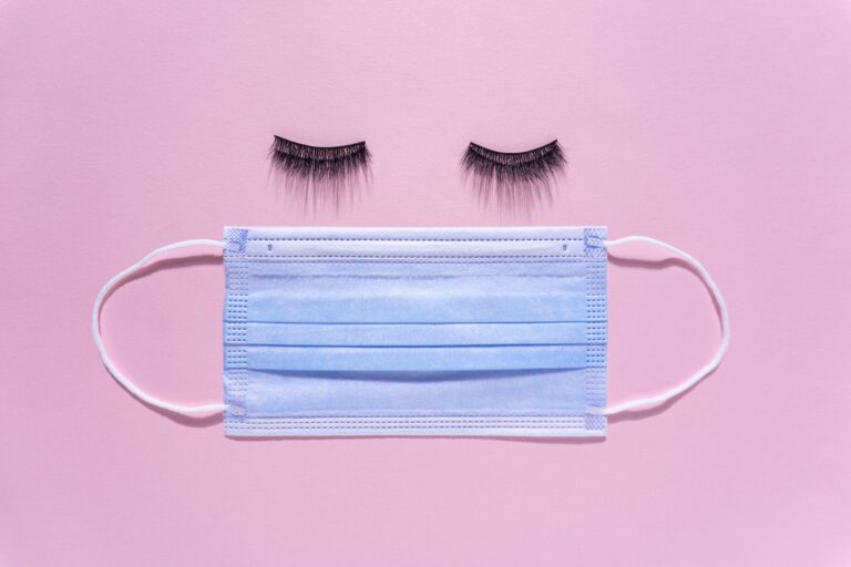 湿気でまつ毛が上がってくれない！どうしたらいい!?