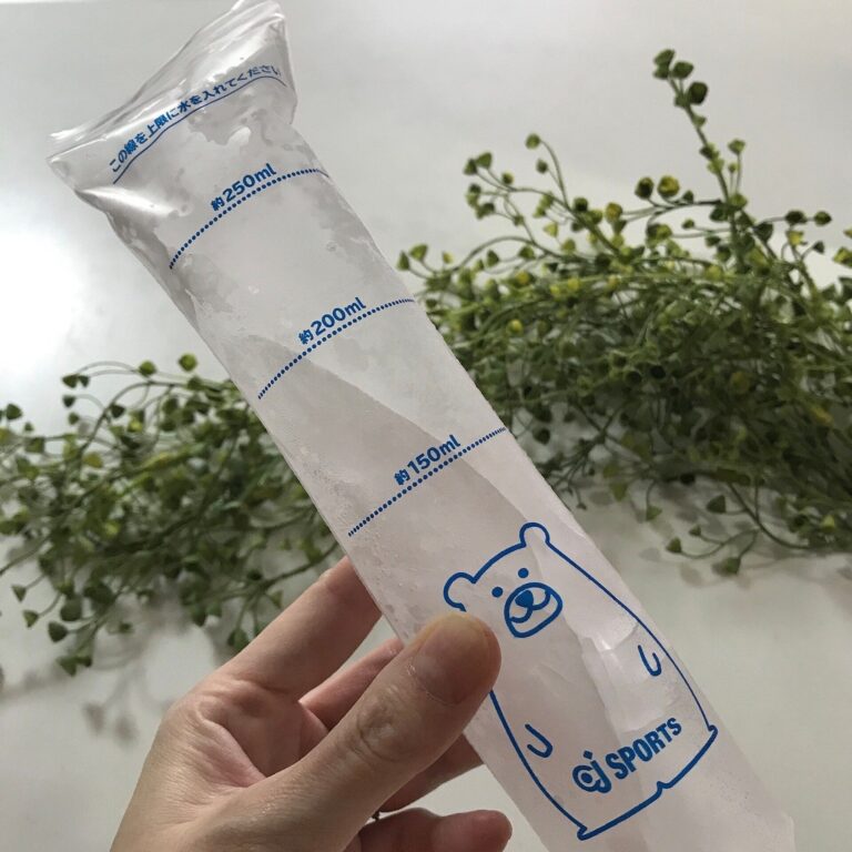 夏に大活躍すること間違いなし！水筒のお茶の冷たさをキープしてくれるダイソーの便利アイテム