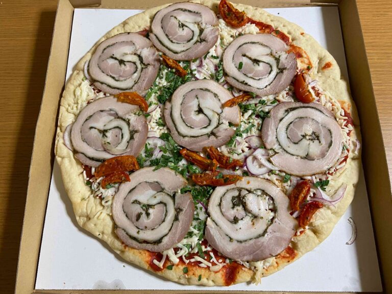 【コストコ】新商品のピザがインパクト大！お肉がたっぷりのってます！