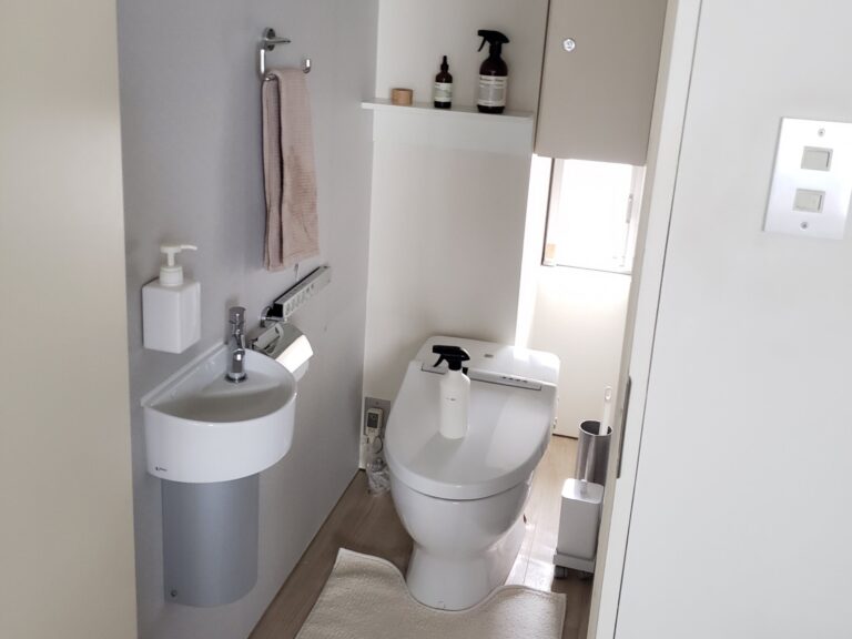 トイレのイヤな臭いに悩んだらクエン酸水スプレーで解決！