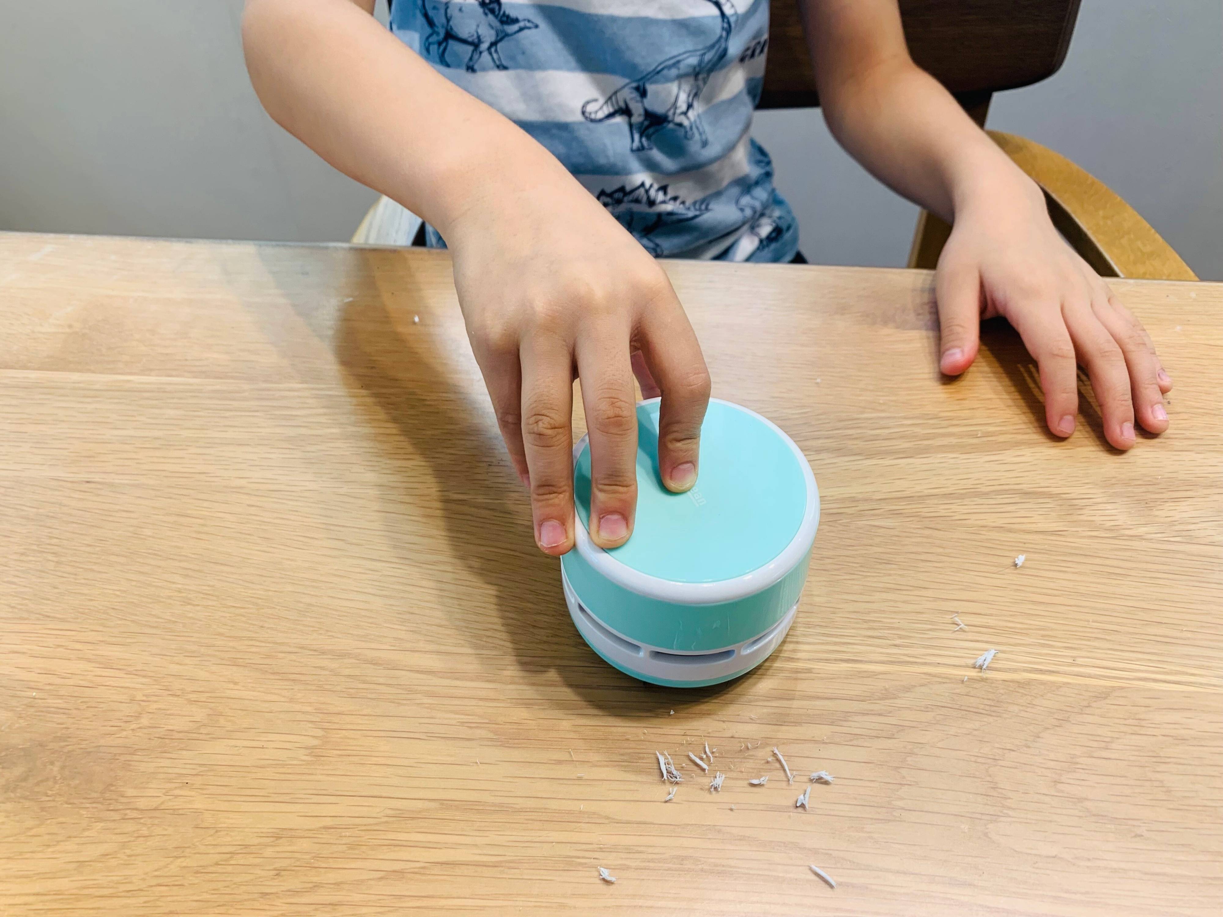 消しゴムのカス問題解決】買って大正解！子どものリビング学習を助ける
