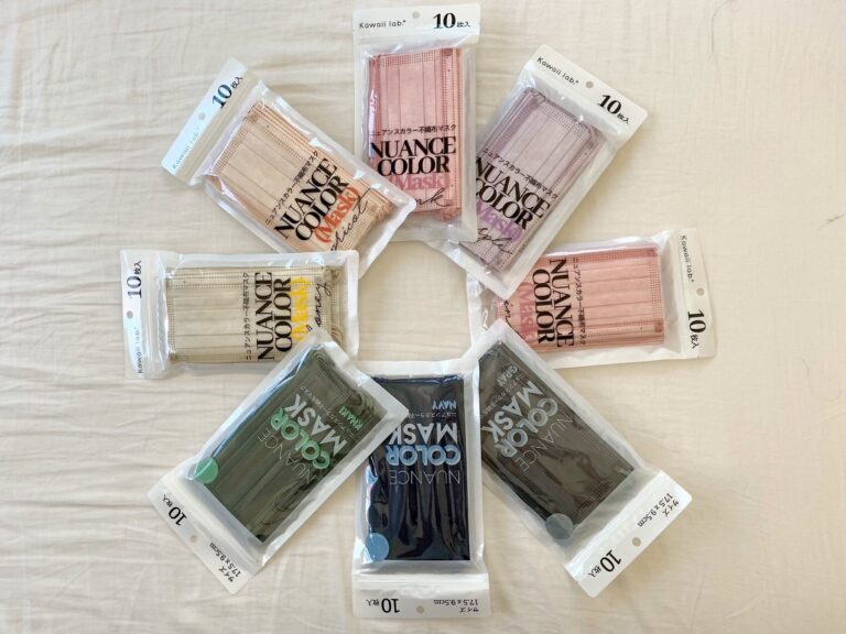 話題の「血色マスク」も！？「オシャレ不織布マスク」を100均で見つけた！