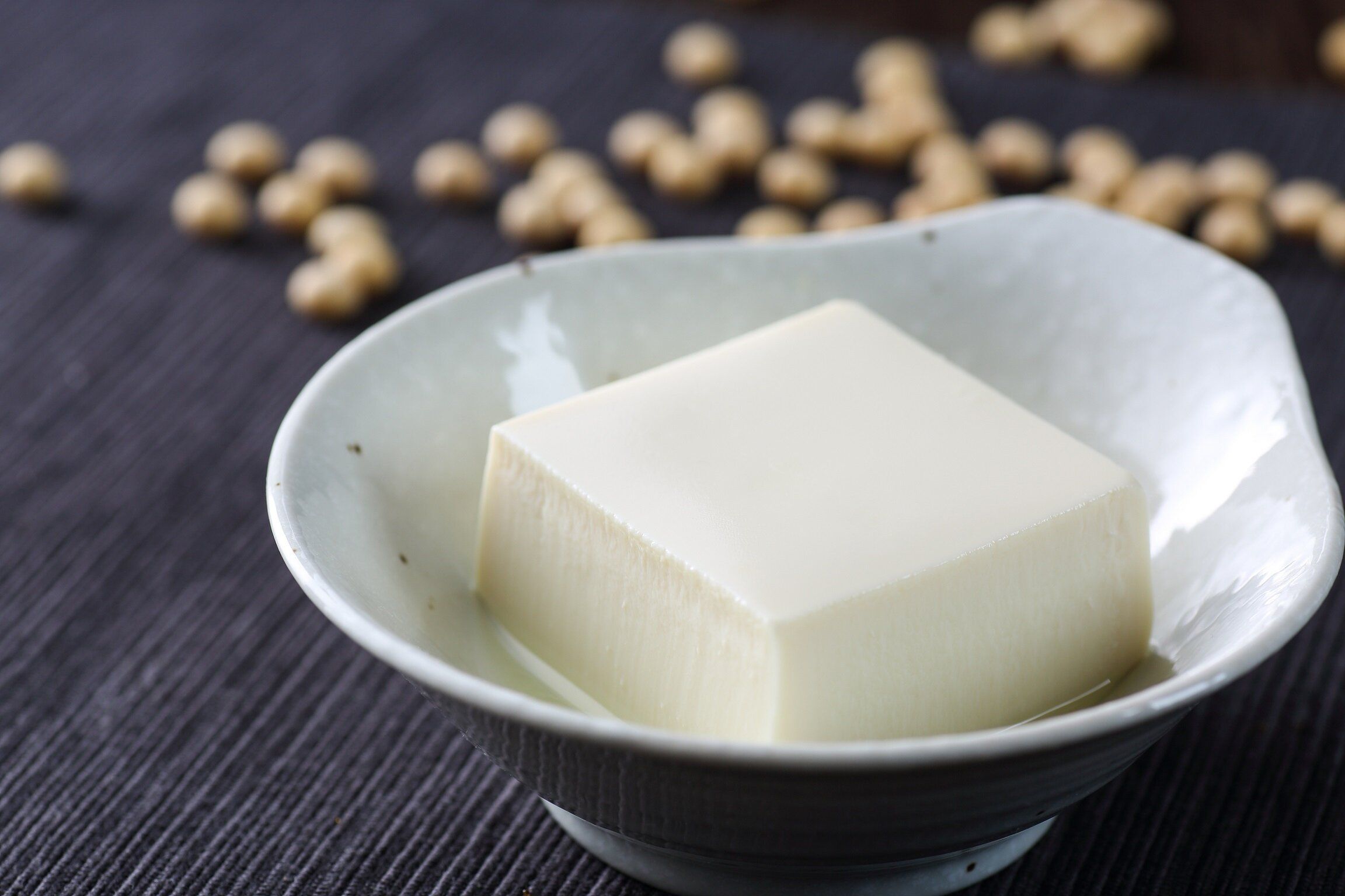 管理栄養士監修】「豆腐」の賞味期限切れはいつまで食べられる？傷んだ
