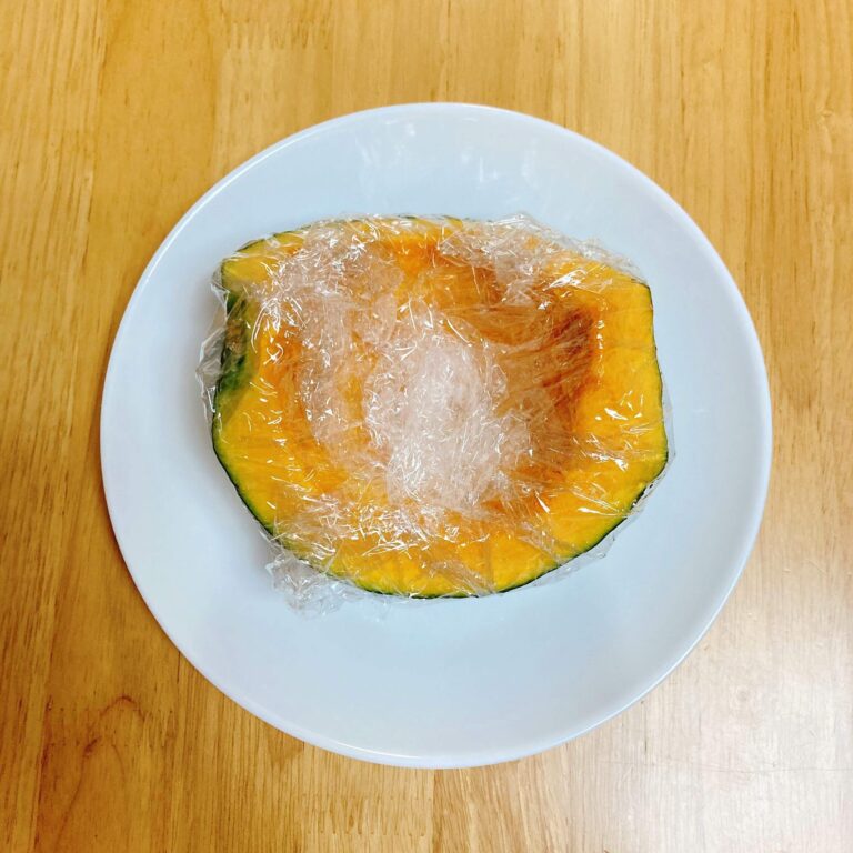 【レンジで5分だけ】気分も上がる！かぼちゃのスイーツサラダ