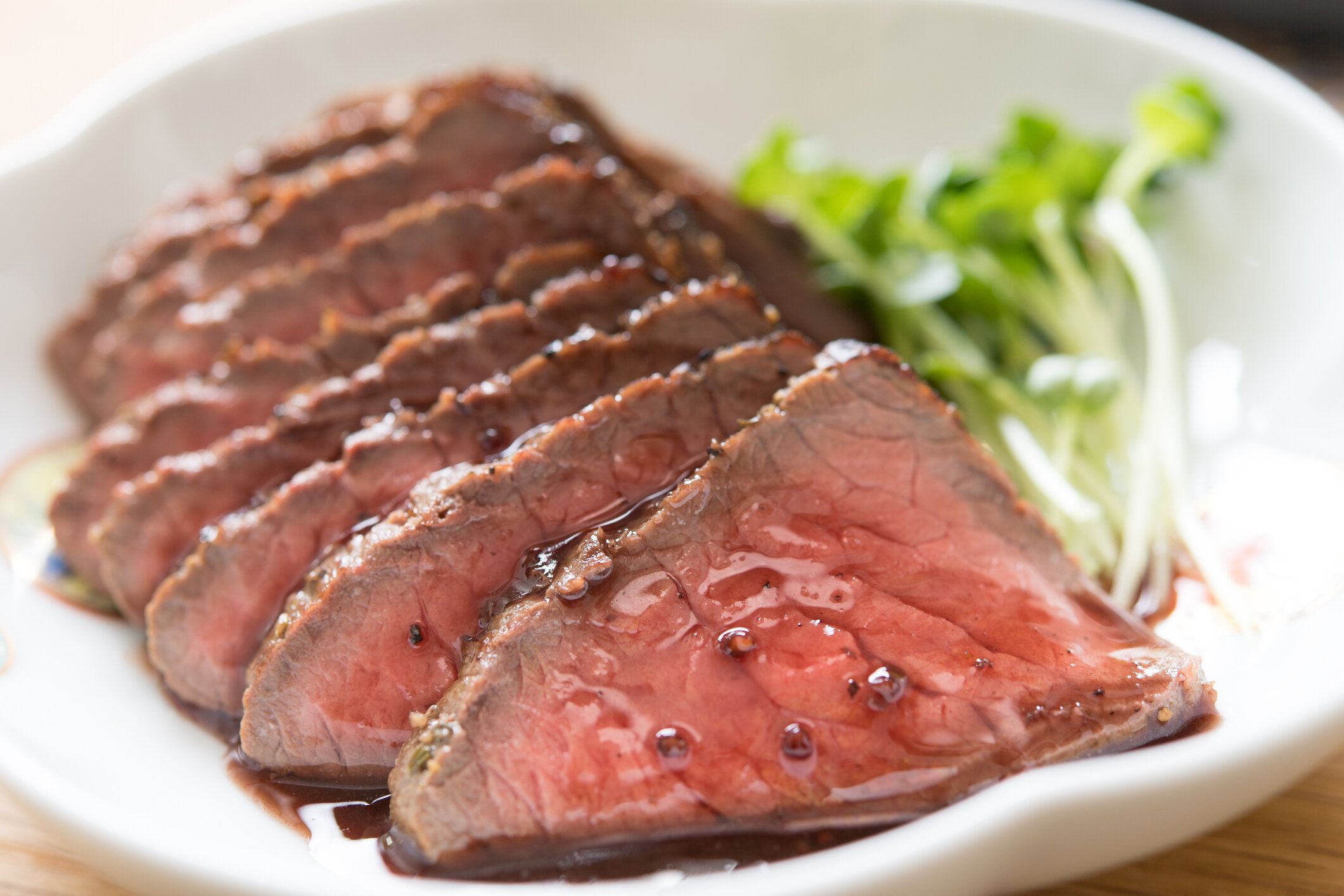 ロースト ビーフをスライスしました。