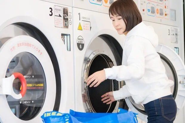 羽毛布団はコインランドリーで洗うのがおすすめ！フワフワにする洗い方
