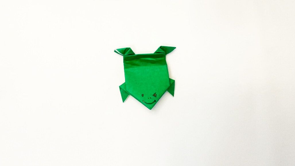 ぴょんぴょんカエルの折り紙