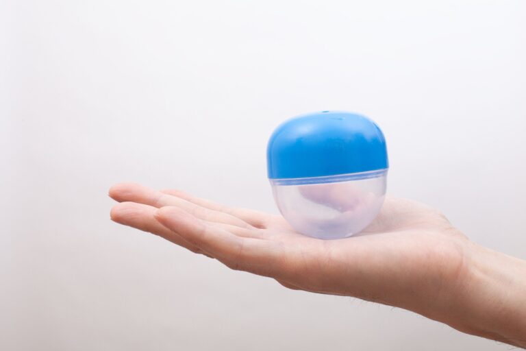 私ってダメ母？娘のイヤイヤ期ご機嫌取りについ買ってしまうもの