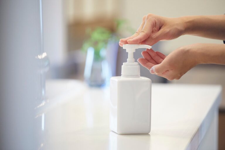 「外出しない日でも 手洗いをする 必要がある？」今さら人に聞けない除菌クイズ！